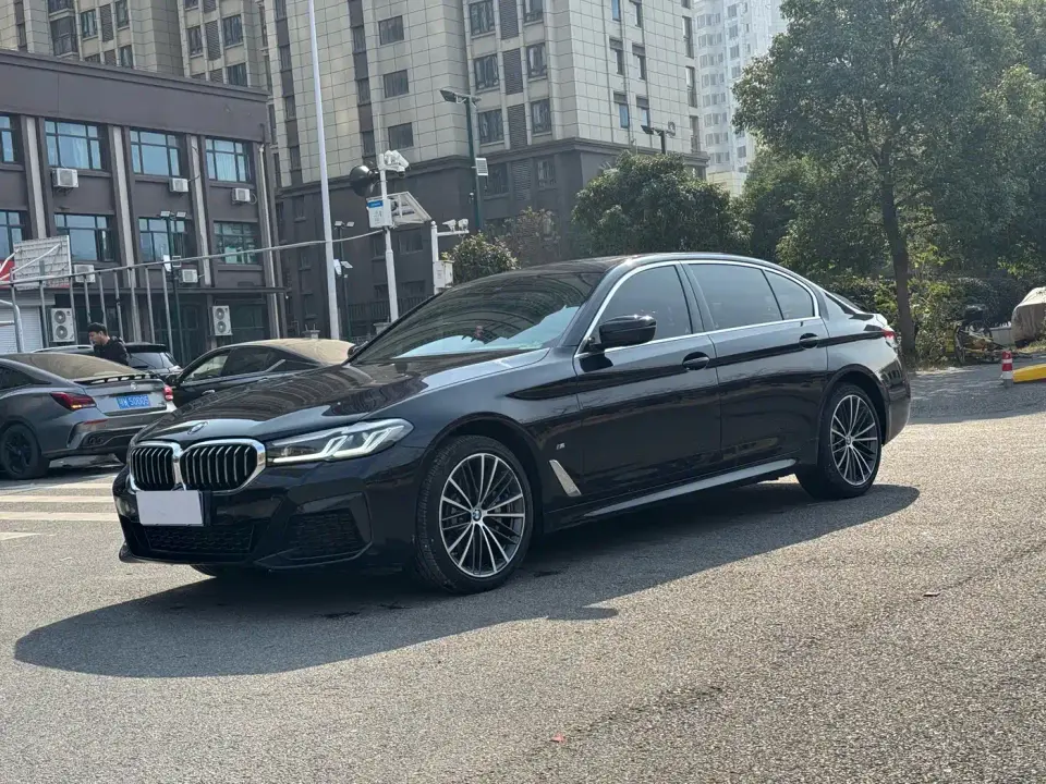 BMW 5 Series 530Li Leading M Sport Package 2023