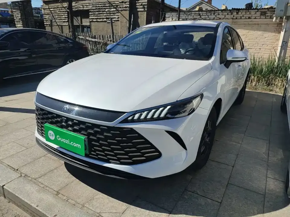 BYD Qin PLUS DM-i Smart Edition 128KM Progressive 2026