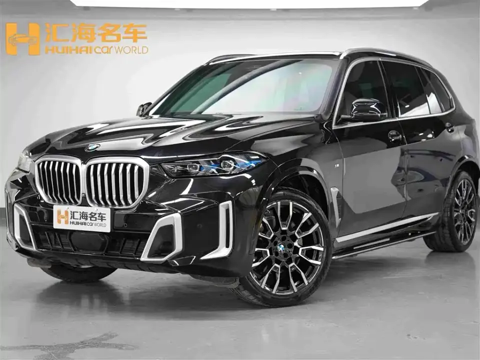 BMW X5 Model xDrive 40Li M Sport Blackout Package 2026