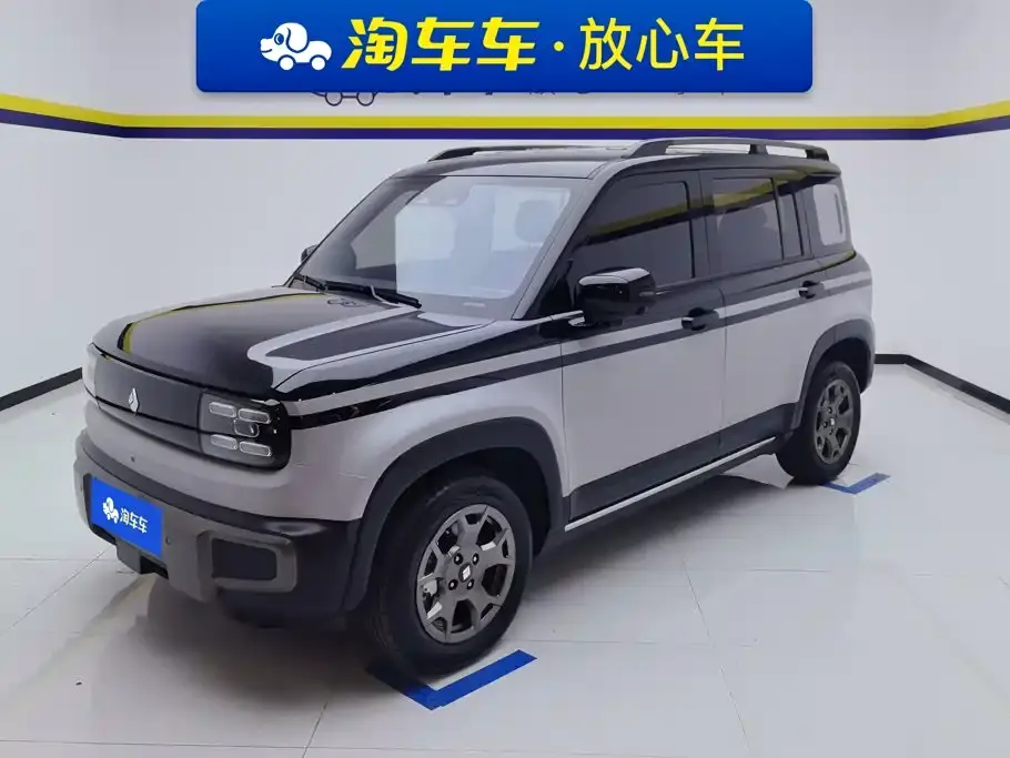 Baojun Yueye Plus Smart Premium 4-Seater 2024