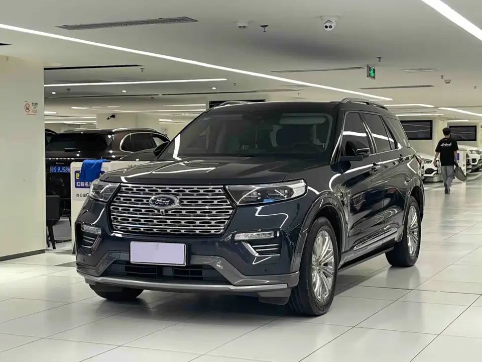 Ford Explorer EcoBoost 285 AWD Titanium Edition 6-Seater 2020
