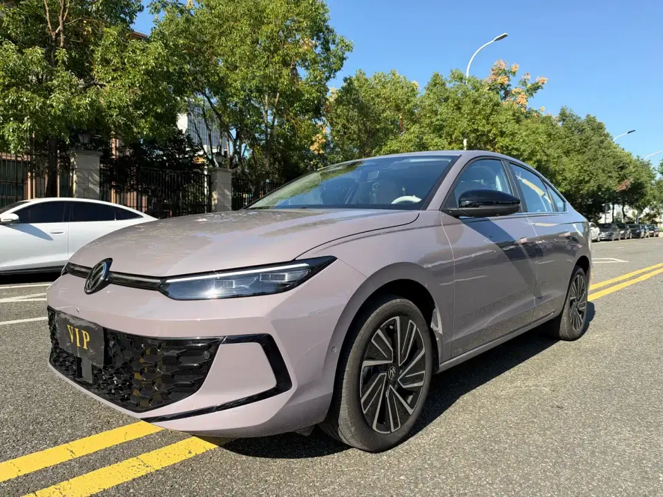 Volkswagen Lavida PRO 1.5T 2025