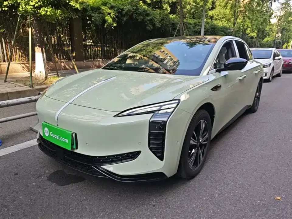 Hongqi EH7 690 Smart Selection Edition 2026