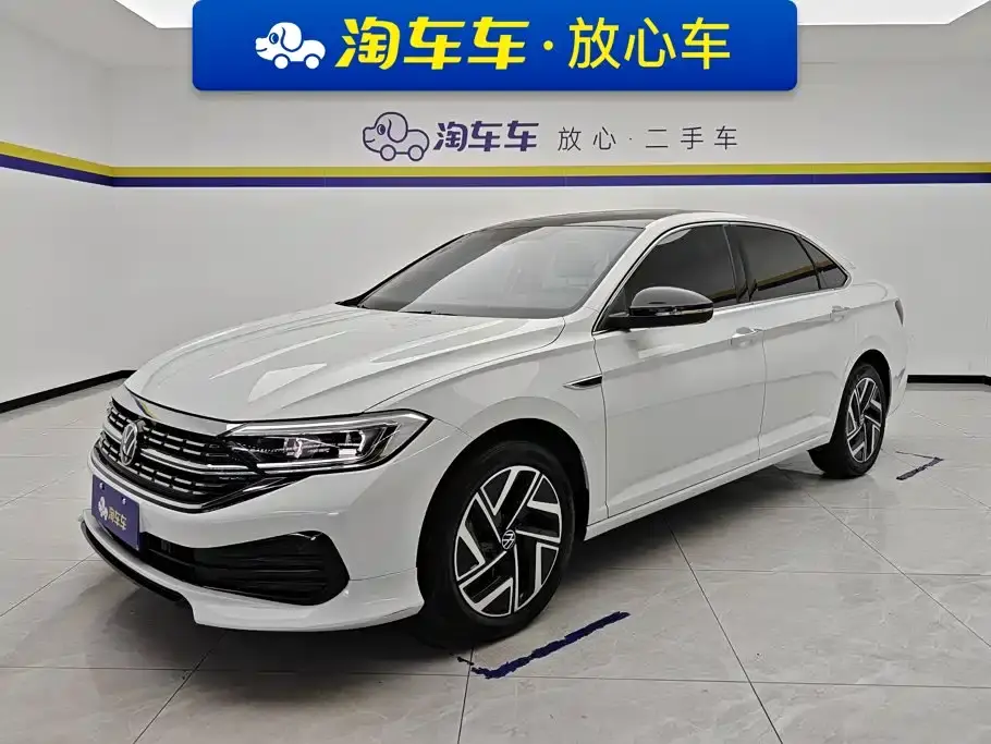 Volkswagen Sagitar 300TSI DSG Surpassing Edition 2024