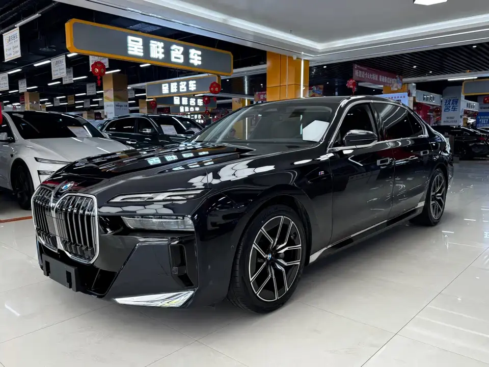 BMW 7 Series Model 735Li M Sport Package 2026