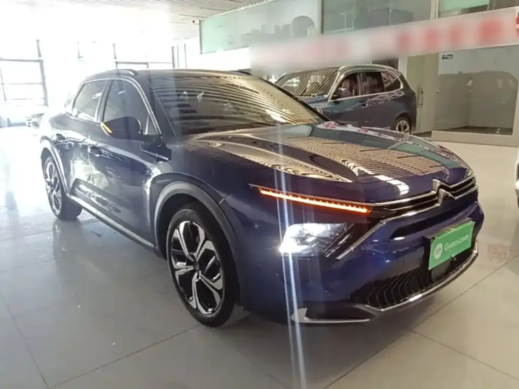 Citroen Versailles C5 X 1.6T Momentum Extraordinary 2023 — фото 4