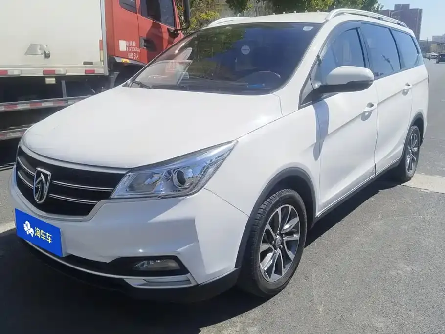 Baojun 730 1.5L Manual Fashion Version 7-Seater China V 2019