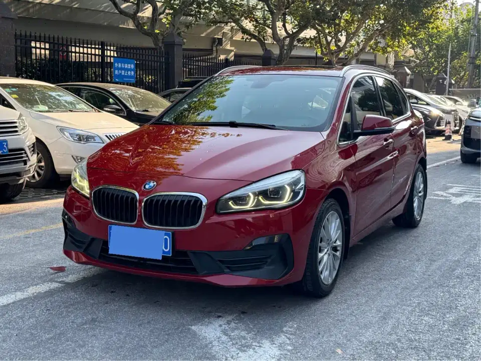BMW 2 Series Touring 218i Luxury Line 2019