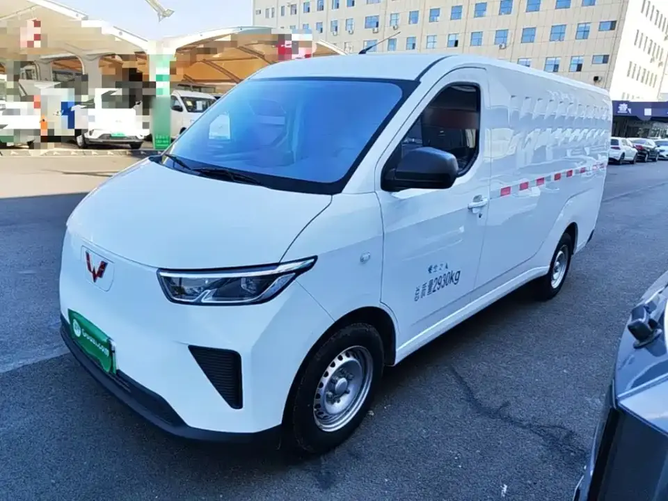 Wuling Motors Wuling Yangguang 300km Practical Enclosed Window Version 60kW 2024