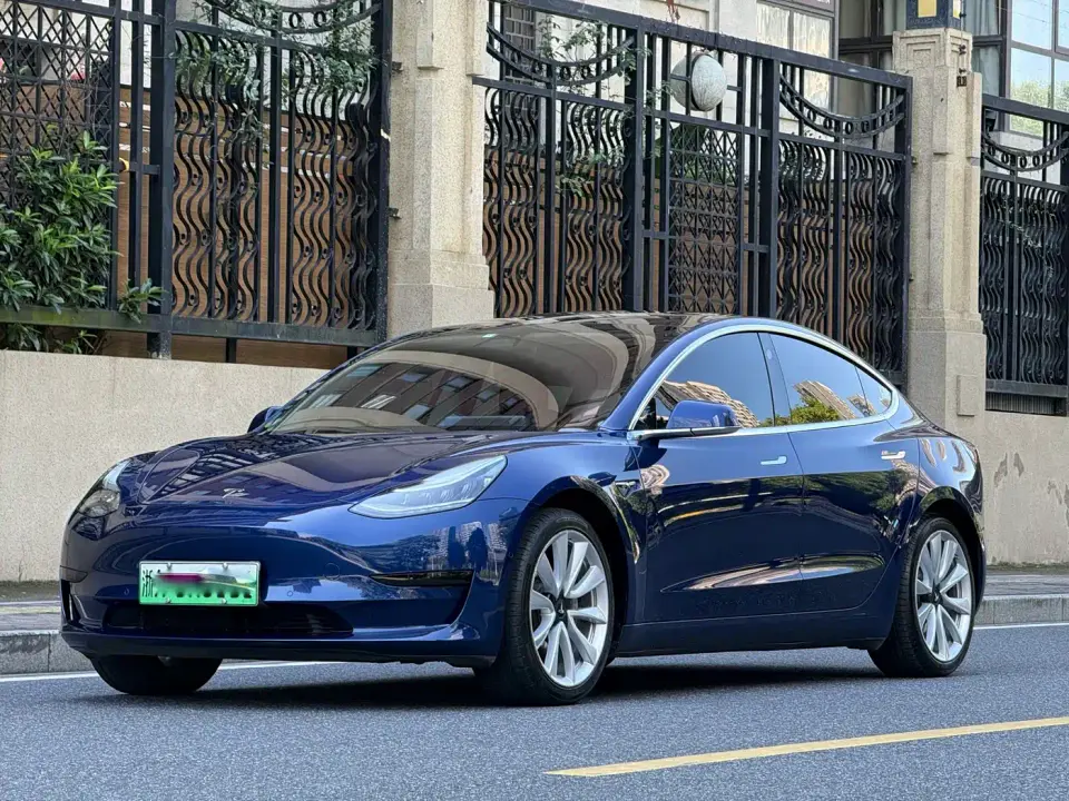 Tesla Model 3 Standard Range Rear-Wheel Drive Upgrade 2020