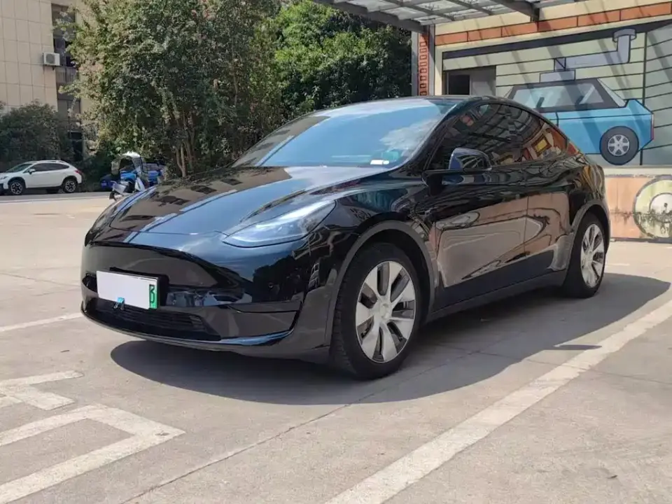 Tesla Model Y Facelift Rear-Wheel Drive Version 2023