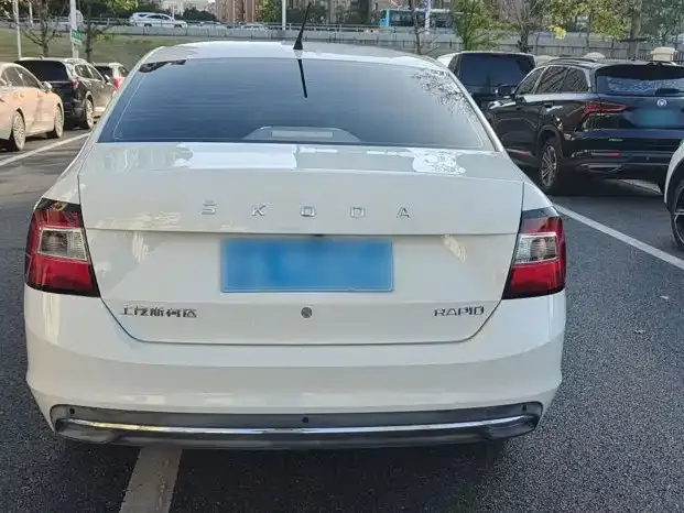 Skoda Rapid 1.5L Manual Comfort Version China VI 2019 — фото 6