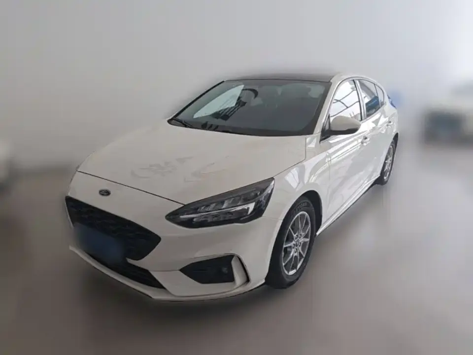 Ford Focus Hatchback EcoBoost 180 Auto Trend 2022