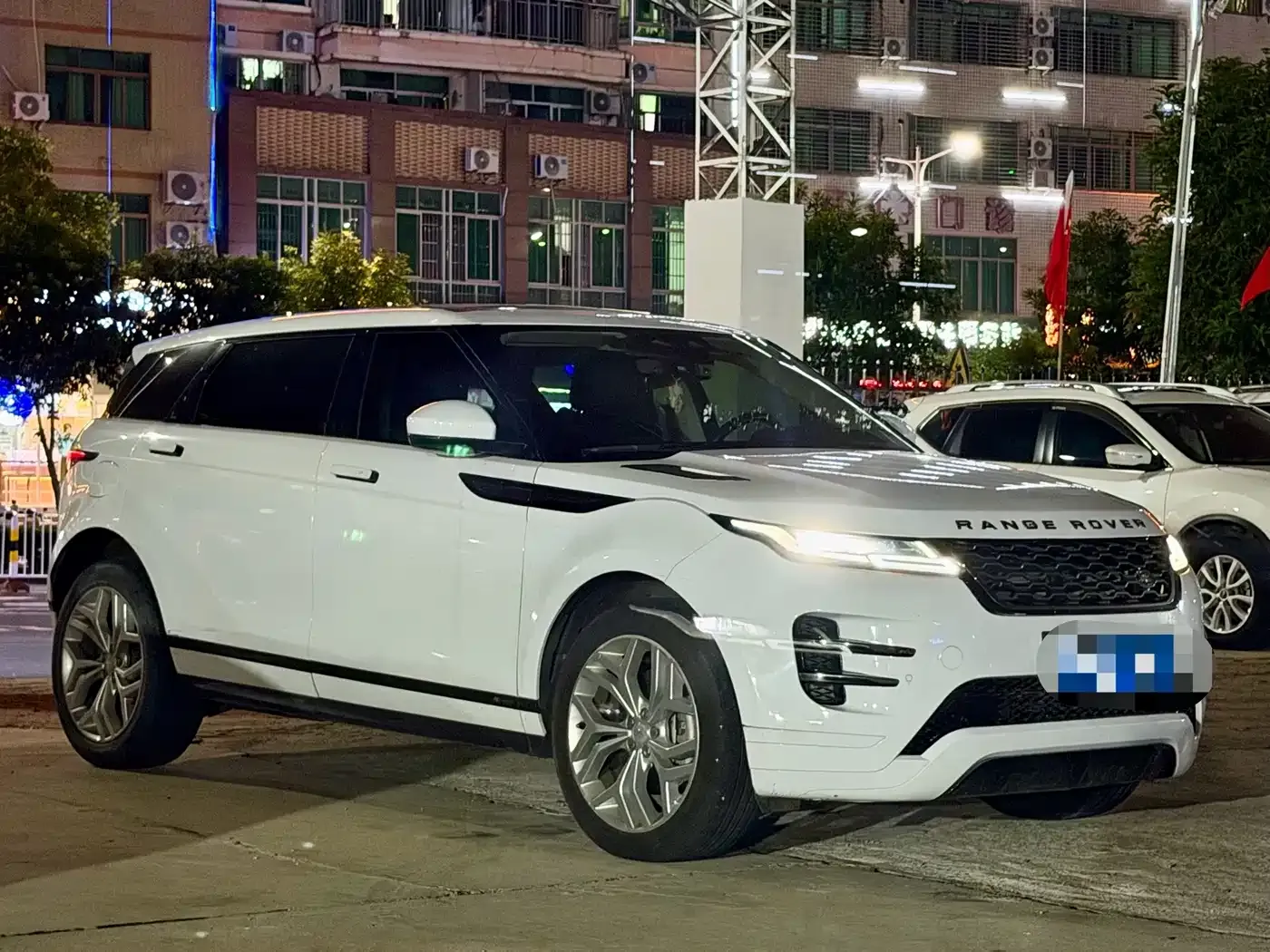 Land Rover Range Rover Evoque Range Rover Evoque L 200PS R-Dynamic Standard Elite Edition 2022 — фото 3