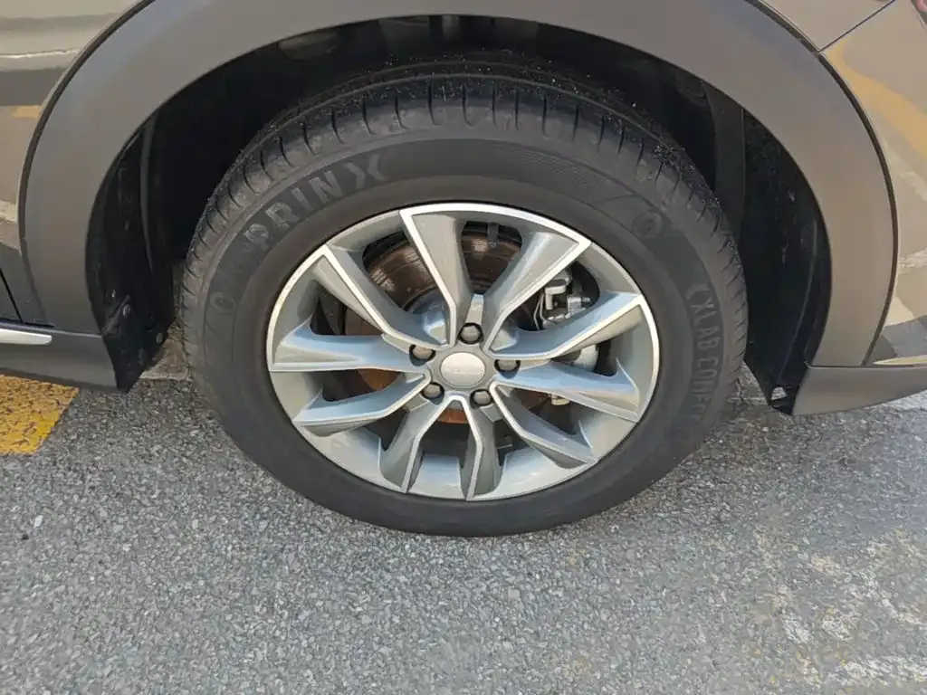 Roewe RX5 PLUS 330TGI Auto Trend-Setting Smart Edition 2025 — фото 12