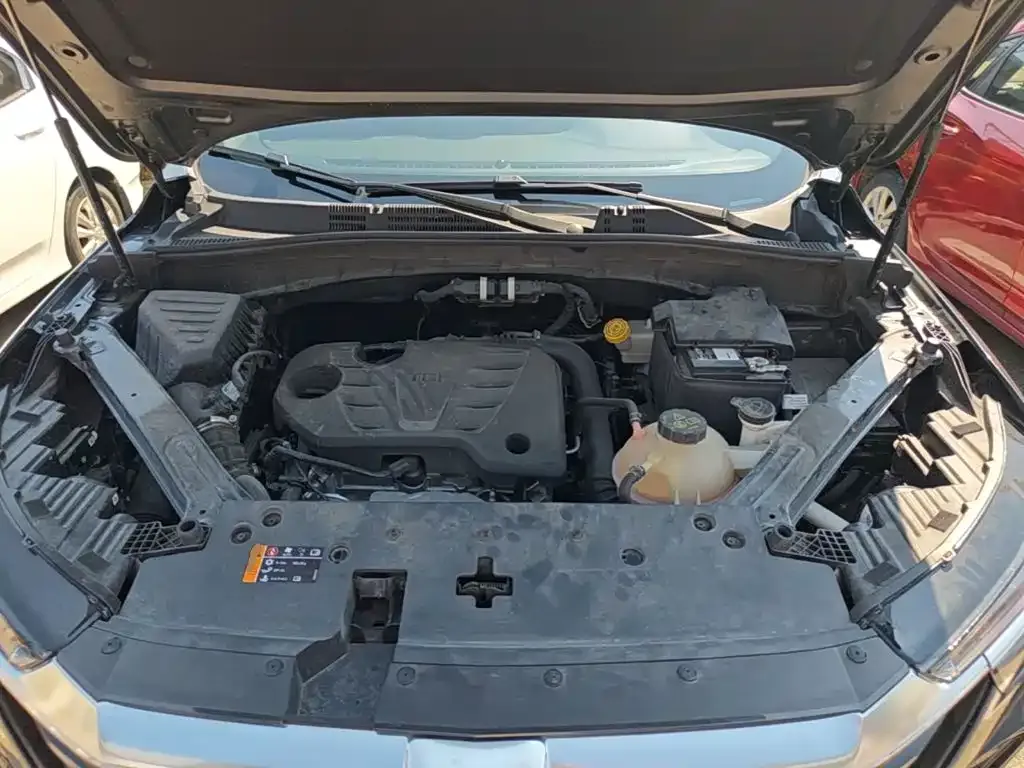 Roewe RX5 PLUS 330TGI Auto Trend-Setting Smart Edition 2025 — фото 25