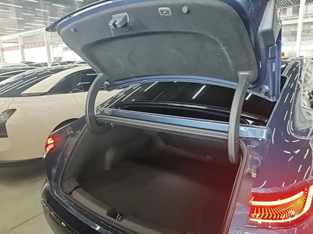 Geely Galaxy Galaxy Xingyao 8 130km EM-P Starship Edition 2025 — фото 19
