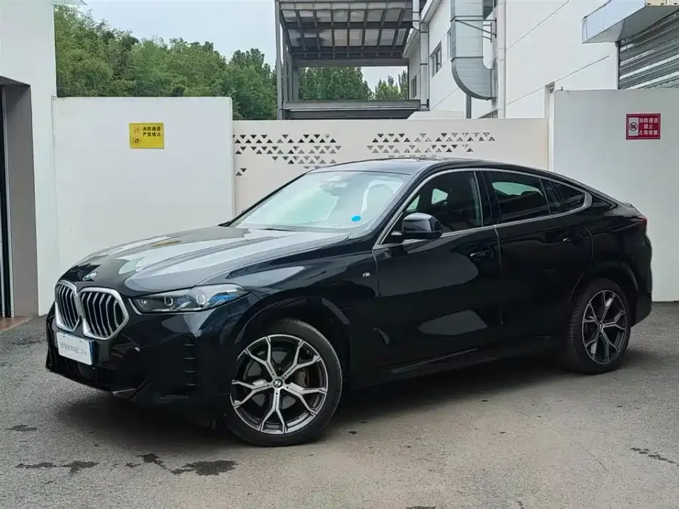 BMW X6 xDrive40i M Sport Package 2025