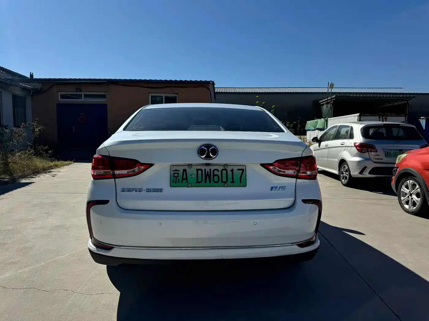 BAIC Beijing EU5 Beijing Color Edition R500 Smart Wind 2021 — фото 10