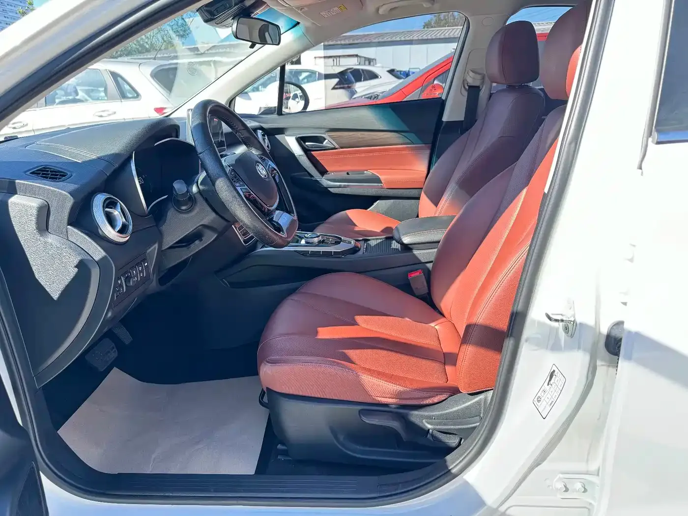 BAIC Beijing EU5 Beijing Color Edition R500 Smart Wind 2021 — фото 6