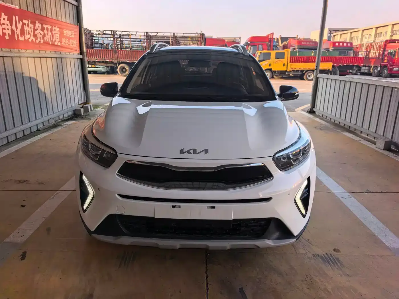 Kia KX1 1.4L CVT Fun Sunroof Version 2023 — фото 2