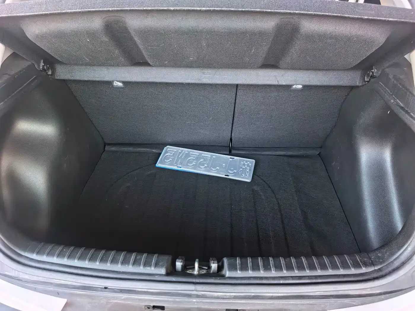 Kia KX1 1.4L CVT Fun Sunroof Version 2023 — фото 13