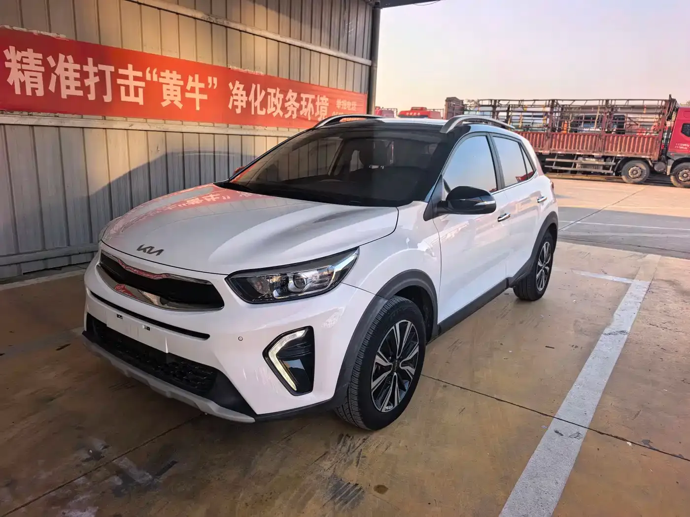Kia KX1 1.4L CVT Fun Sunroof Version 2023