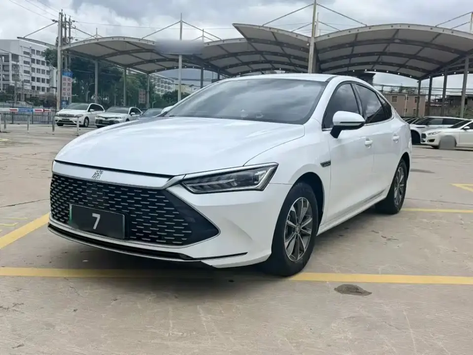 BYD Qin PLUS Glory Edition DM-i 55KM Leading 2024
