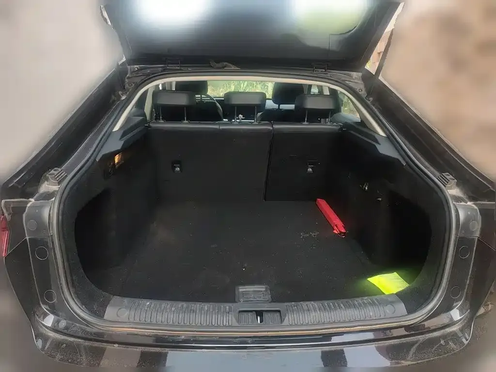 Besturn B70 3rd Gen 1.5T Auto Premium Edition 2022 — фото 10