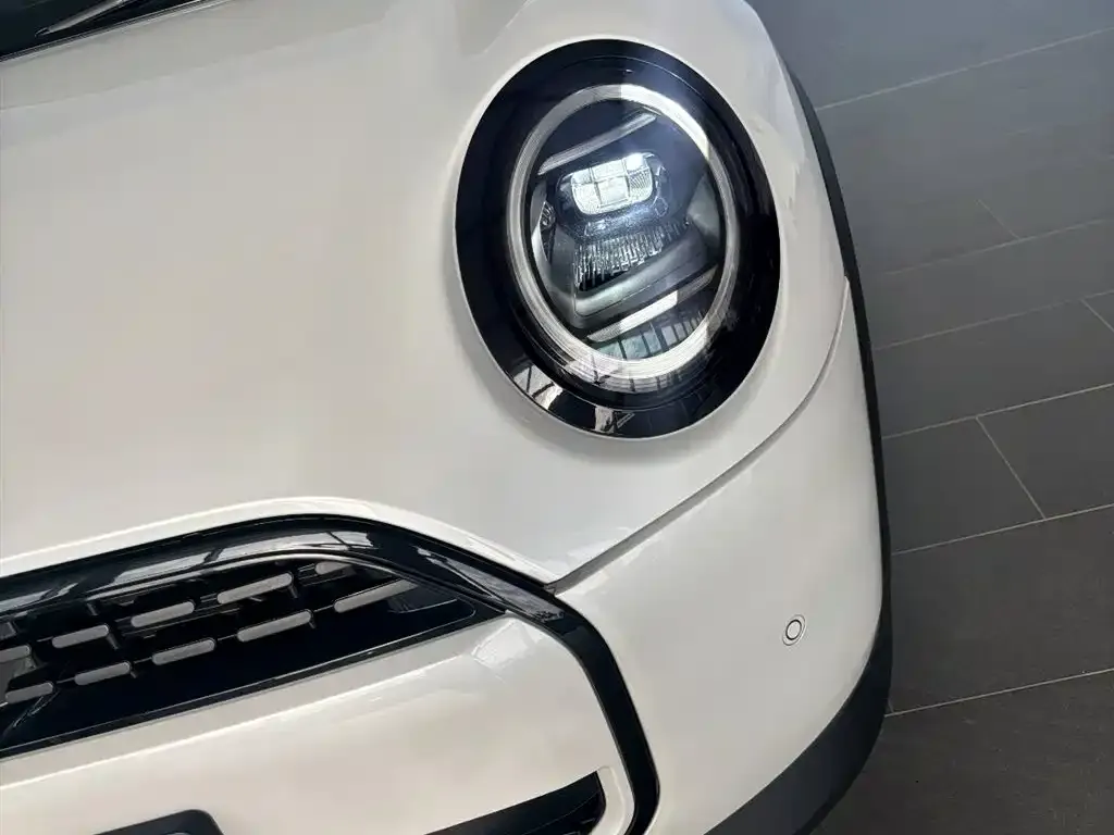 Mini MINI 1.5T COOPER Classic 2026 — фото 4