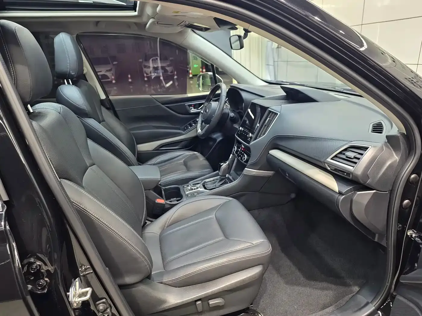 Subaru Forester 2.0i AWD Flagship Edition with EyeSight 2023 — фото 23
