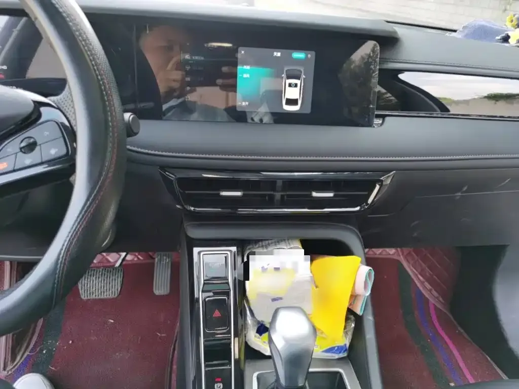 Roewe i5 1.5L CVT Prestige Edition 2025 — фото 6