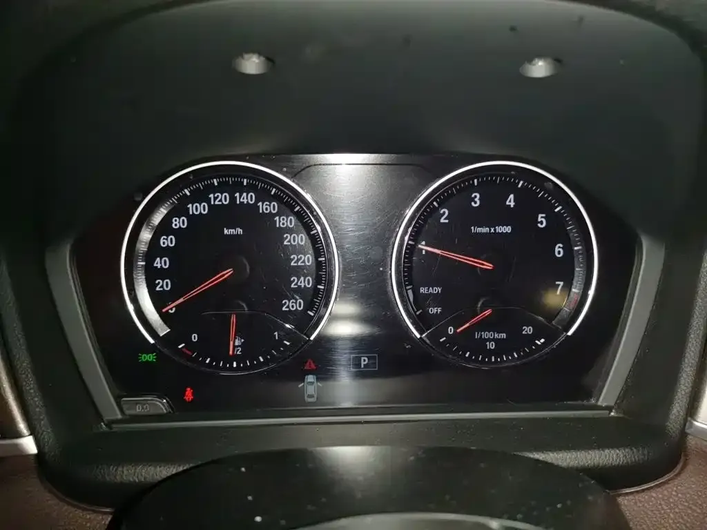 BMW X1 sDrive18Li Premium Model 2019 — фото 4