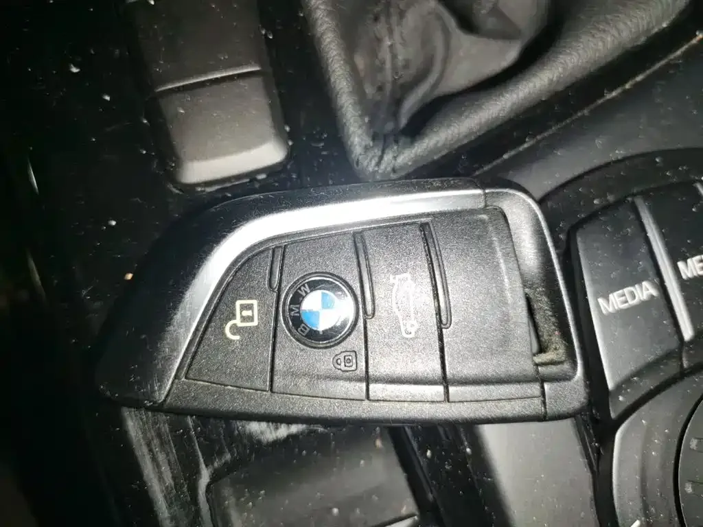 BMW X1 sDrive18Li Premium Model 2019 — фото 12