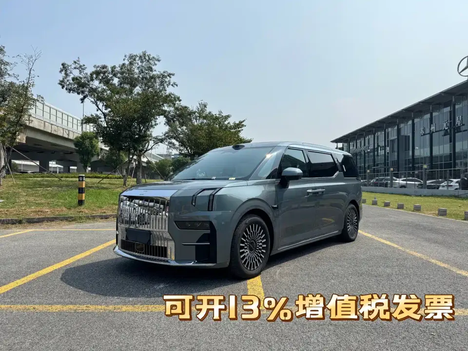 Zeekr 009 6-seat Executive AWD 108kWh 2025