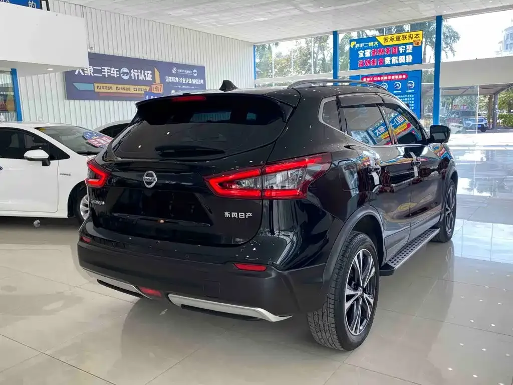Nissan Qashqai 2.0L CVT XV Prem Luxury Edition 2023 — фото 6