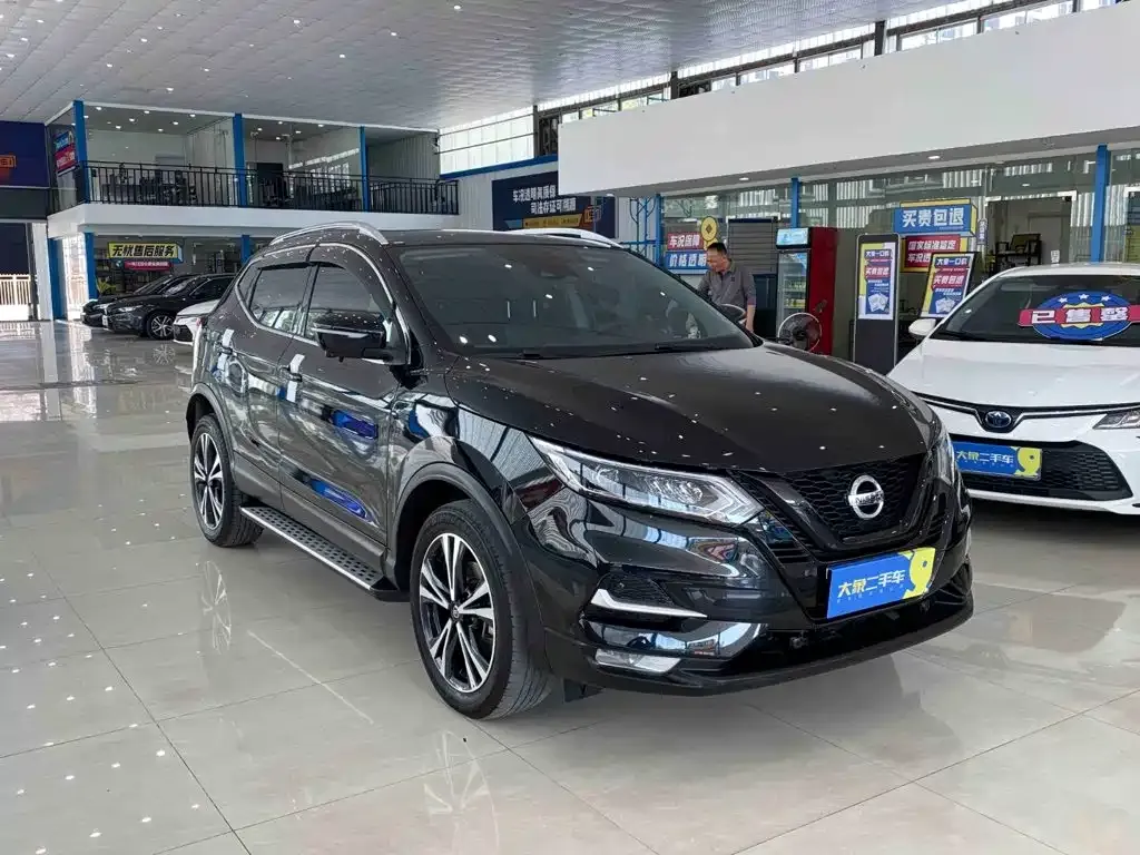 Nissan Qashqai 2.0L CVT XV Prem Luxury Edition 2023 — фото 3