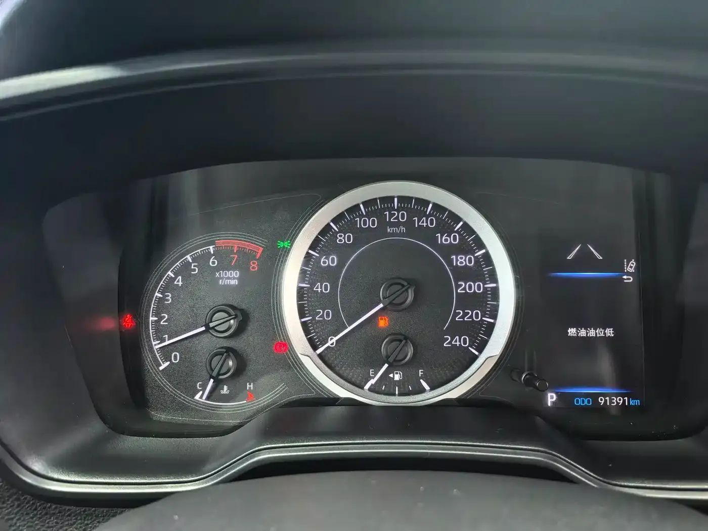 Toyota Levin 185T CVT Luxury Edition China V 2019 — фото 10