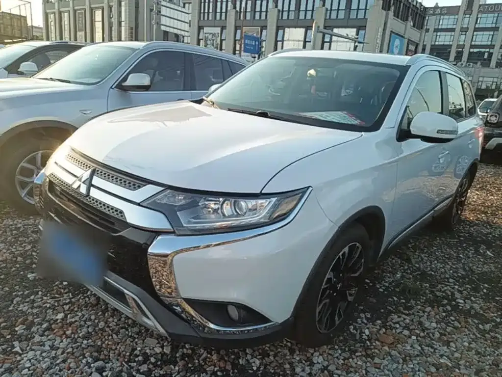 Mitsubishi Outlander 2.0L 2WD Enjoy Edition 5-seater China V 2019 — фото 2