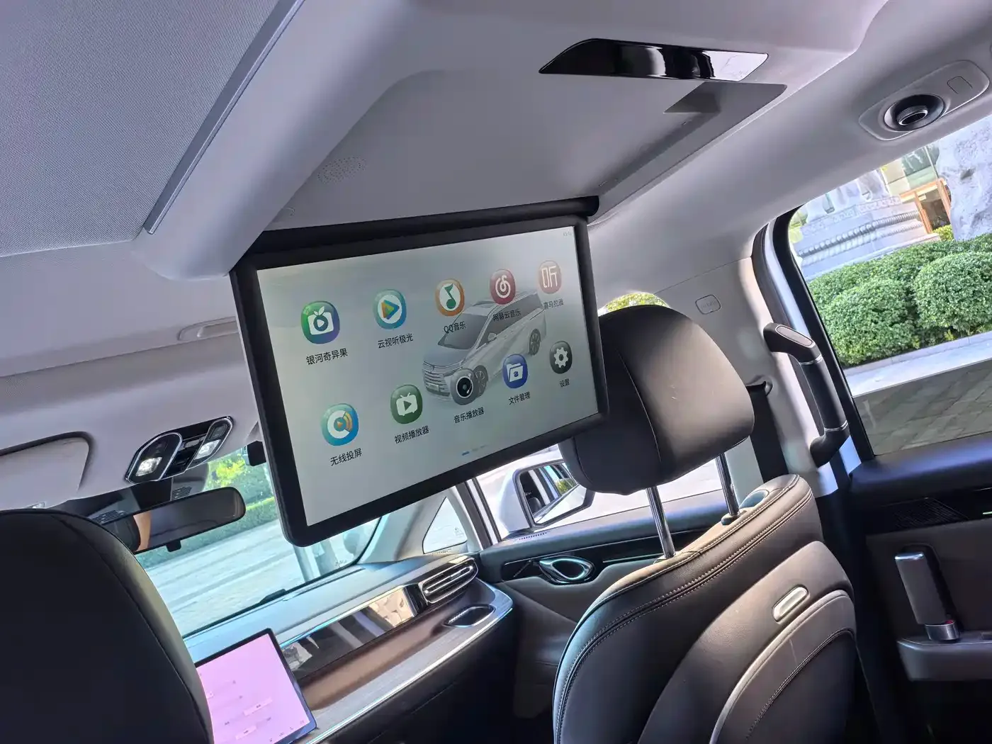 GAC Trumpchi E8 NEV Model 150km MAX+ 2024 — фото 21