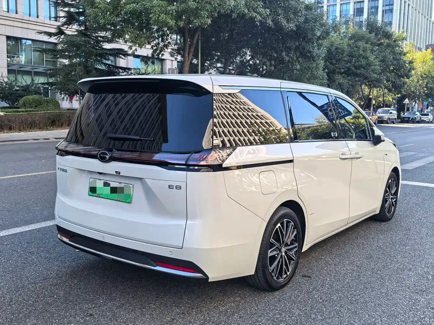 GAC Trumpchi E8 NEV Model 150km MAX+ 2024 — фото 5