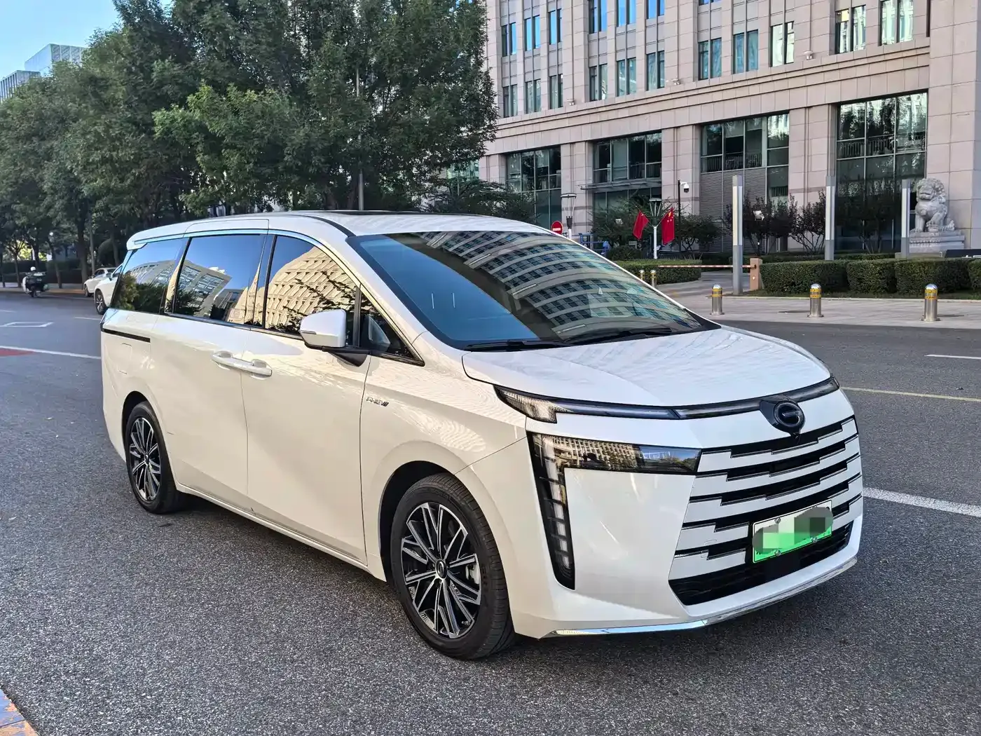GAC Trumpchi E8 NEV Model 150km MAX+ 2024 — фото 7