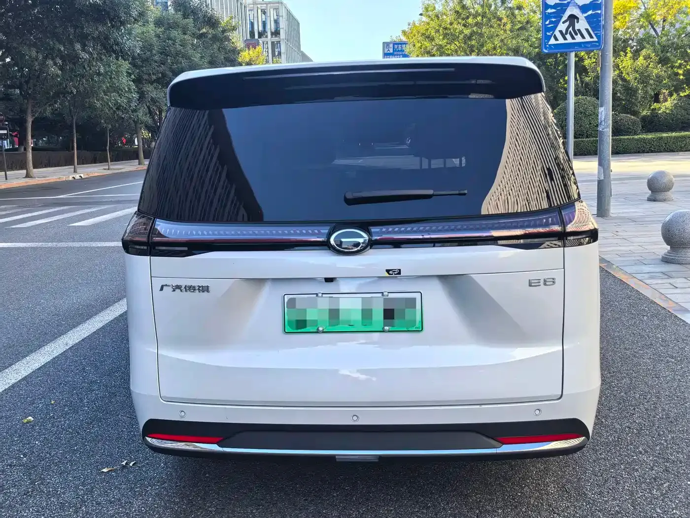 GAC Trumpchi E8 NEV Model 150km MAX+ 2024 — фото 4