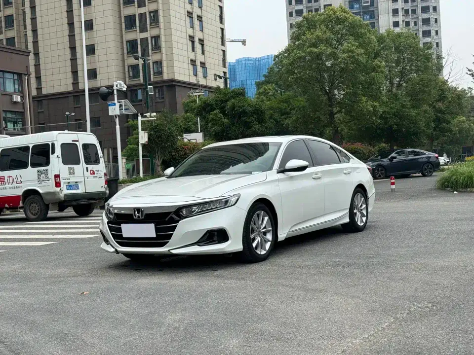 Honda Accord 260TURBO Luxury Edition 2023