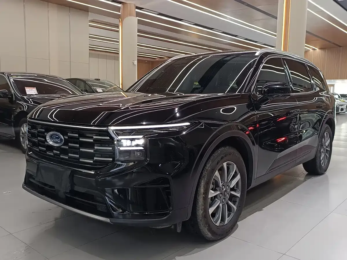 Ford Edge Edge L 2.0T EcoBoost FWD 7-Seater Luxury 2025