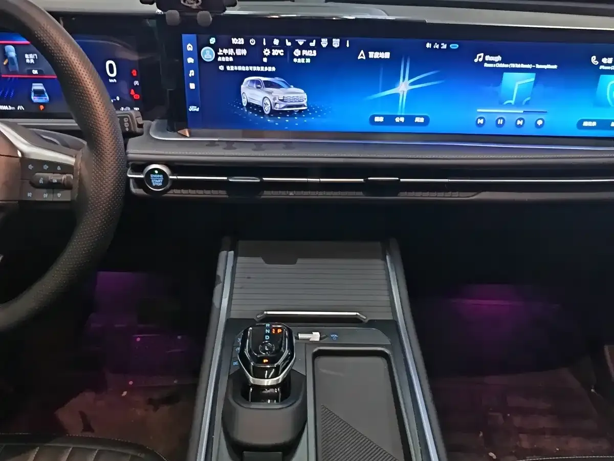 Ford Edge Edge L 2.0T EcoBoost FWD 7-Seater Luxury 2025 — фото 6