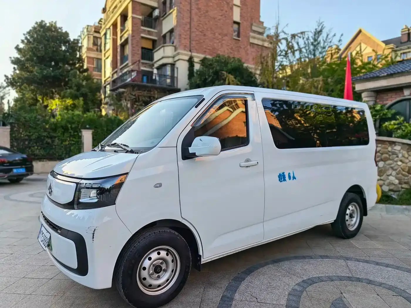 Changan Kaicheng Changan Ruixing EM60 Elite Model 6-seater 300km Tailgate 2025 — фото 2