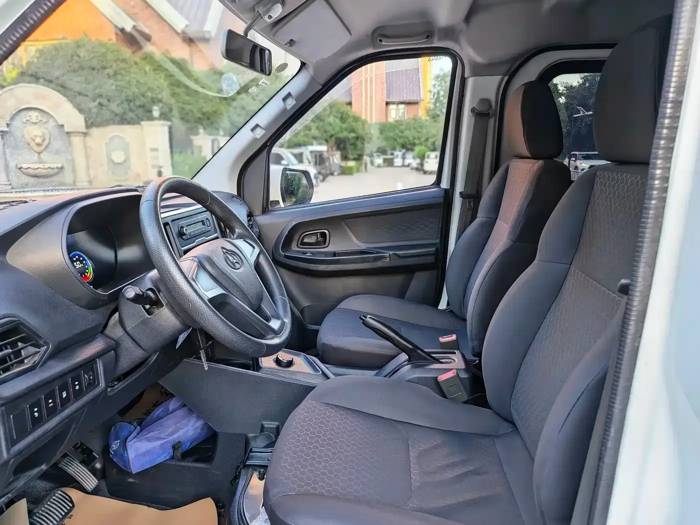 Changan Kaicheng Changan Ruixing EM60 Elite Model 6-seater 300km Tailgate 2025 — фото 4