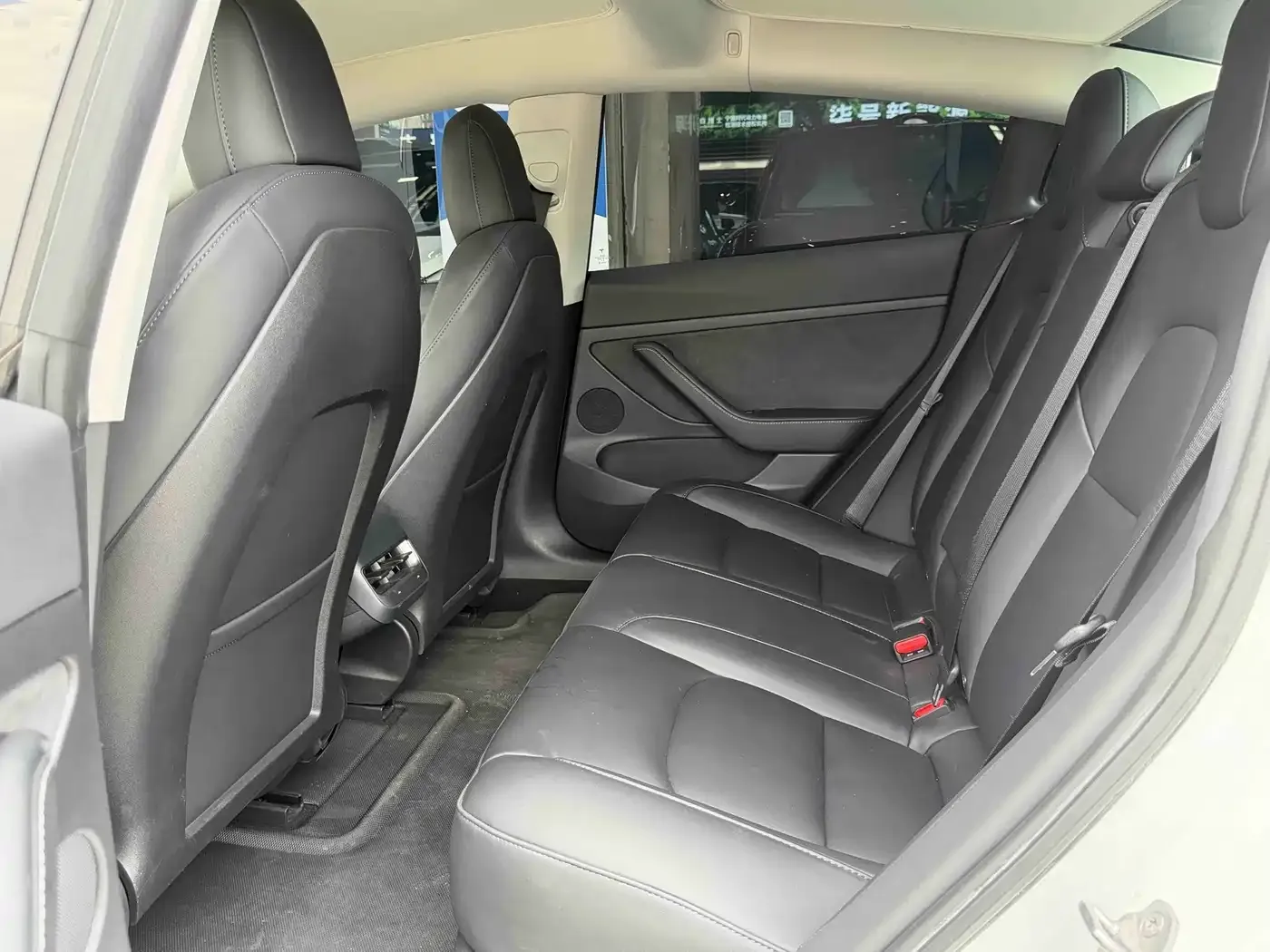 Tesla Model 3 Standard Range Rear-Wheel Drive Upgrade 3D6 2022 — фото 9