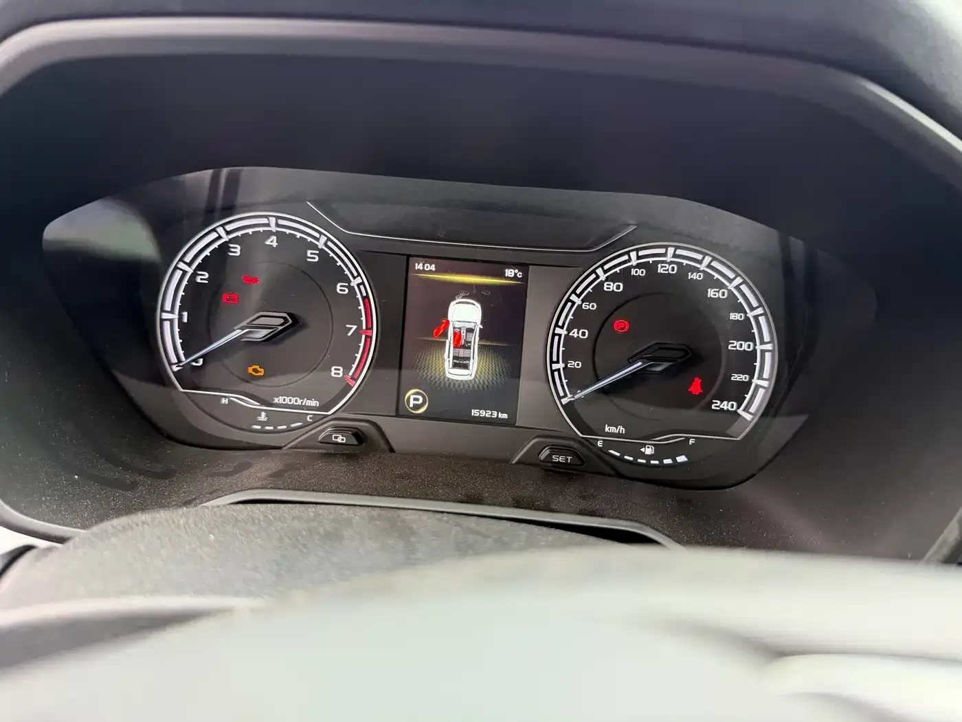 Geely Emgrand X6 Model PRO 1.4T Automatic Premium 2022 — фото 12